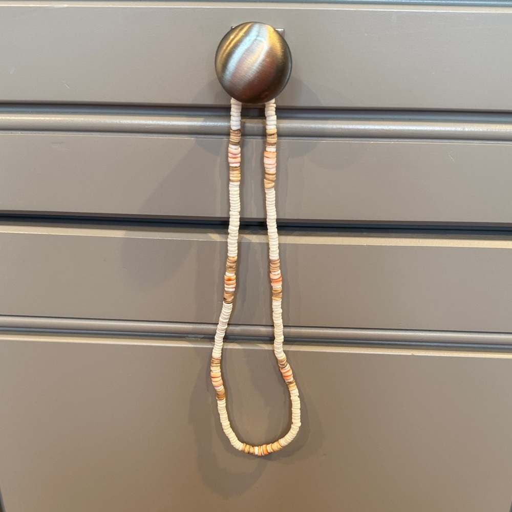 Shell Beaded Necklace Set - Picture 6 of 6